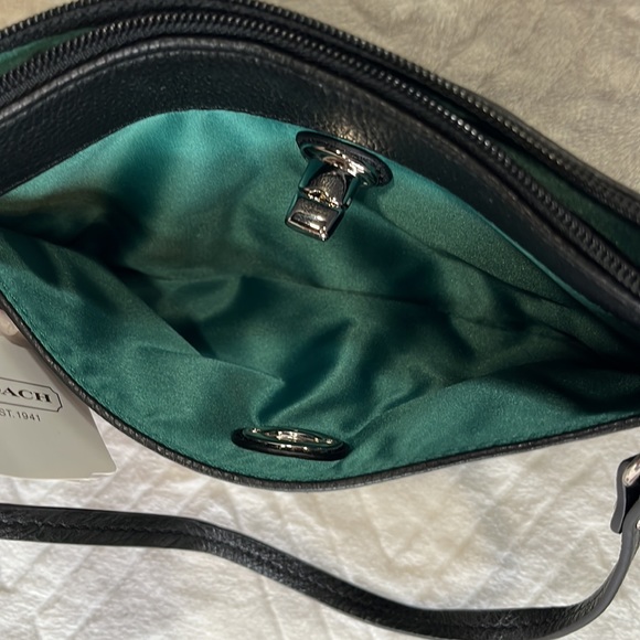 NWT Coach Park Leather Medium Wristlet in Black - Picture 7 of 9